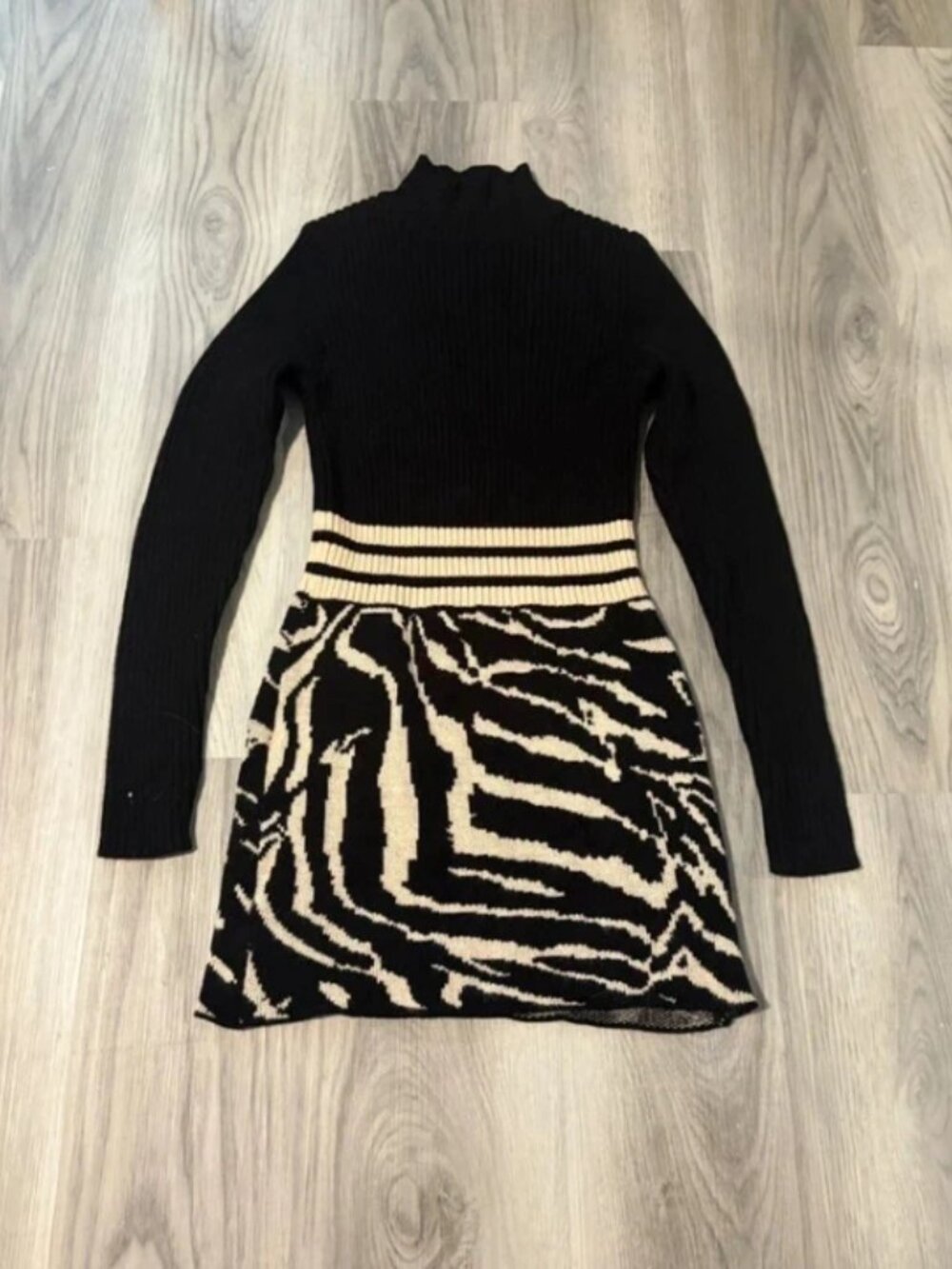 Long Sleeve Black & Tan Dress from Vestique